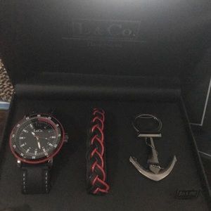 Watch and matching bracket gift set